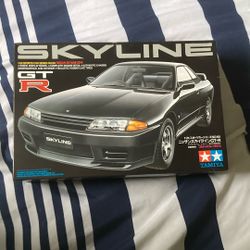 1/24 Scale TAMIYA NISSAN SKYLINE R32 GTR Plastic Model Kit