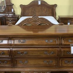 Queen Size Heavy Wood Bedroom Set