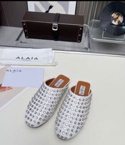 Alaia flat shoes women size 8.5 , EU 39