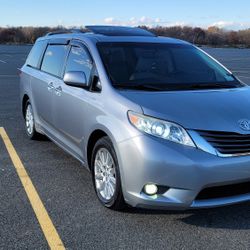 2011 Toyota Sienna