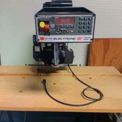 Radial Arm Saw And Stand Digital Saw