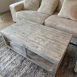 Coffee Table with Lift Top Feature