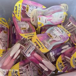 Bic Soleil Twilight Razor/Shaver 6 count. Pick up in Garland 75042 by appointment.