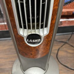 Remote Controlled Oscillating Tower Fan