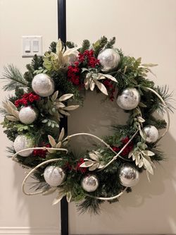 39” Premium Pre-Lit Christmas Wreath – Member’s Mark  Sam’s Club