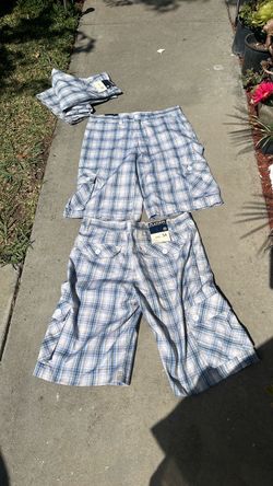 Size 34 men’s shorts