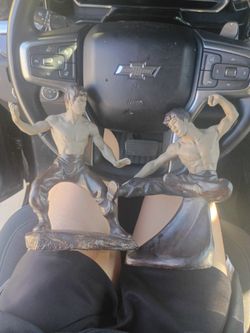 vintage hand crafted Bruce Lee fighter statues (2)