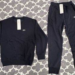 Women’s Navy Blue Alo Yoga Set 