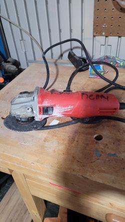 Milwaukee Cut Off Tool