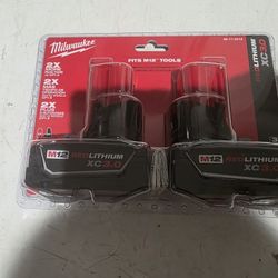 New Milwaukee M12 3.0 Batteries 2 Pack