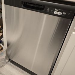 Brand New GE 24in. Built In Stainless Steel Dishwasher With Dry Boost