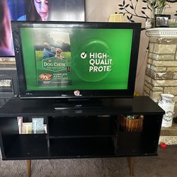 xbox360 and tv and stand 