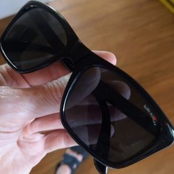 Premium Sunglasses And Designer Eyeglasses Frames 