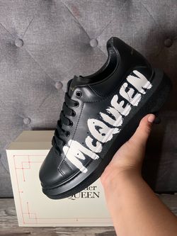 Alexander McQueen Graffiti