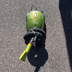 Royal Lexon Vacuum Cleaner 