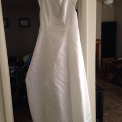 Wedding dress