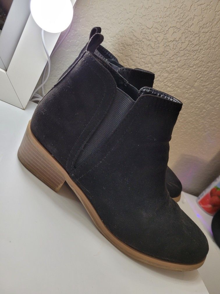 Faux Suede Boots 