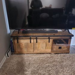 Tv Stand For About 55 To 65 Inches