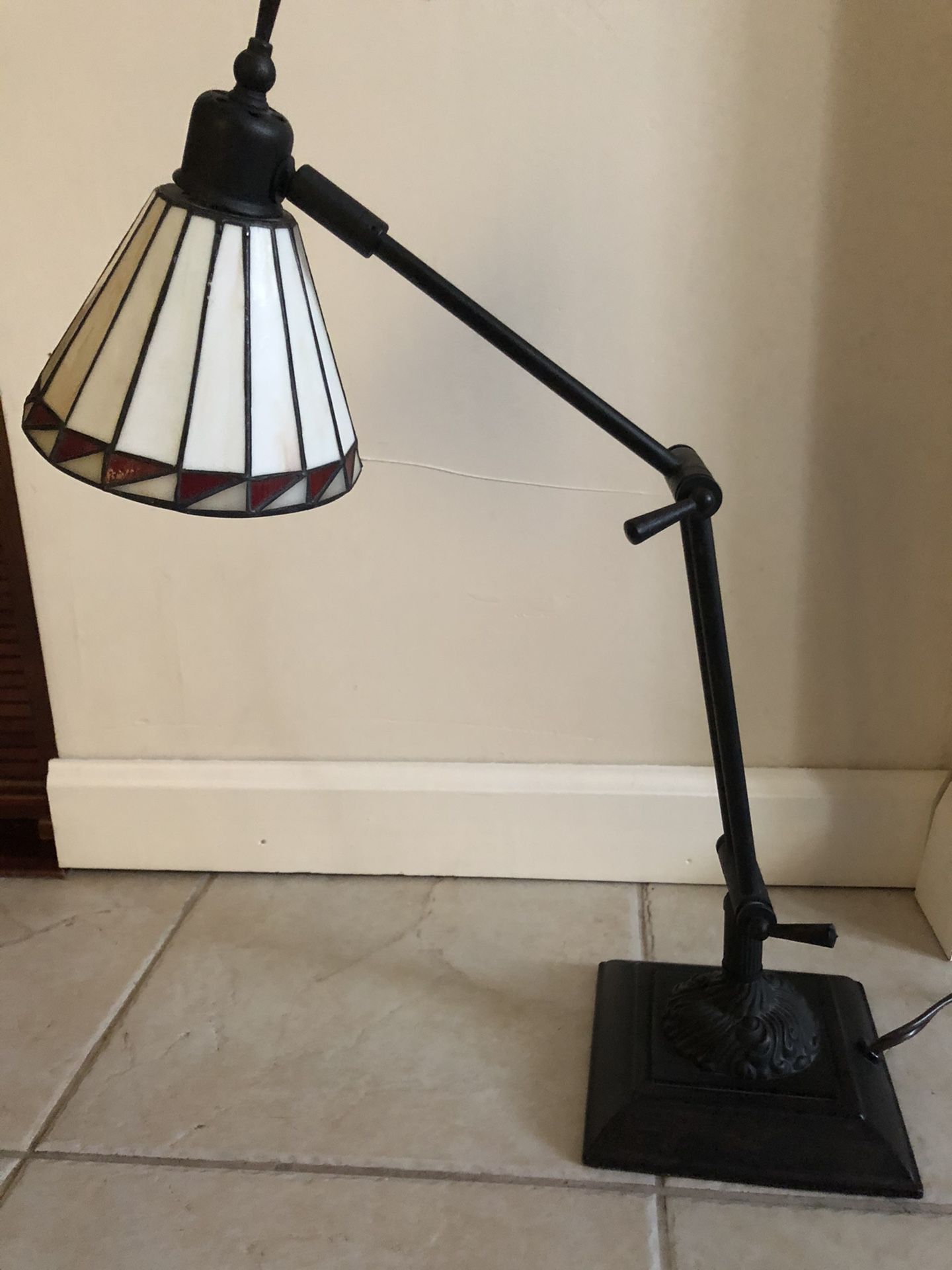 Tiffany desk lamp with petite shade