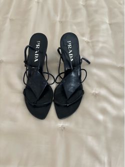 Prada black sandals size 371/2