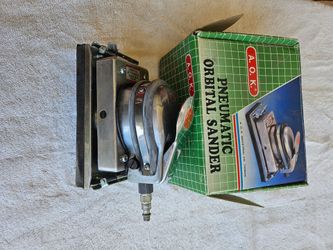 Pneumatic sander