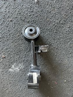 Toyota motor mount