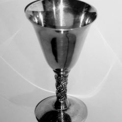 VINTAGE: SIGNED VALERO EPB MADE IN SPAIN. BEAUTIFUL 5 1/4"  SILVER GOBLET