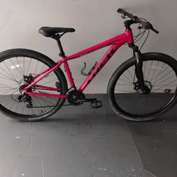 BICYCLE TREK 21 SPEED SIZE 29 BRAND NEW 