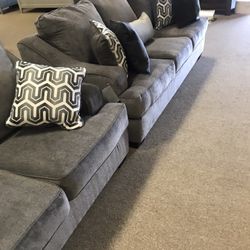 Gorgeous Grey Couch And Loveseat With Pillows