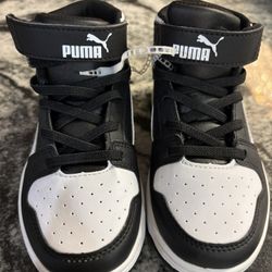 Kid’s Sneakers 