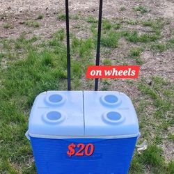 Cooler W Wheels 