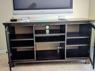 Glass cabinet with multiple shelves