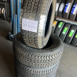 265/65/17 Bridgestone #4 Tires Like New  Mount & Balance // 4 llantas nuevas Instaladas Y Balanceadas