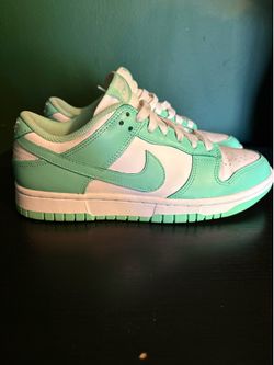 Nike Dunk Low "Green Glow” Women’s size 7.5