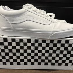 Vans Old Skool White Canvas – Men’s Size 8 – $50 FIRM (Retail $80) – Worn Once