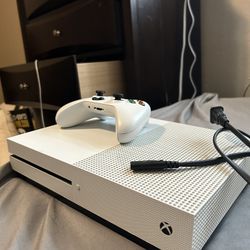 Xbox One S + Madden 2024