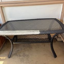 Wicker Table 
