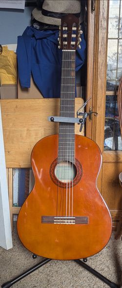 Yamaha C40 Acoustic Guitar 🎸 Like NEW!!