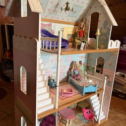 Great Deal! BARBIE HOUSE, BARBIE POOL, 3 BARBIE CARS & Furniture ! 