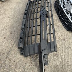 Chevy Silverado 2500 Grille Oem