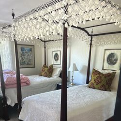 Pair Of Reid Classic Poster Canopy Beds With Mattresses