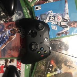 Xbox One + Free Game 
