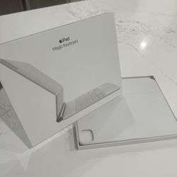 iPad Magic Keyboard