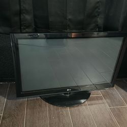 42” LG tv 