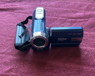 Vivitar DVR 508 (Digital Video Camera)