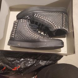 Black Gucci Shoes, Size 8.5. 