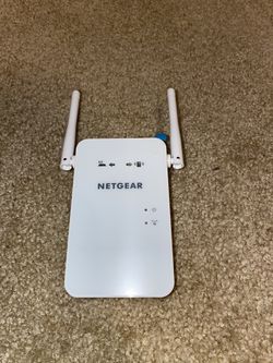 Netgear wifi range extender. Like new condition