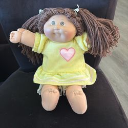 Vintage Cabbage Patch Kids Doll 1(contact info removed)