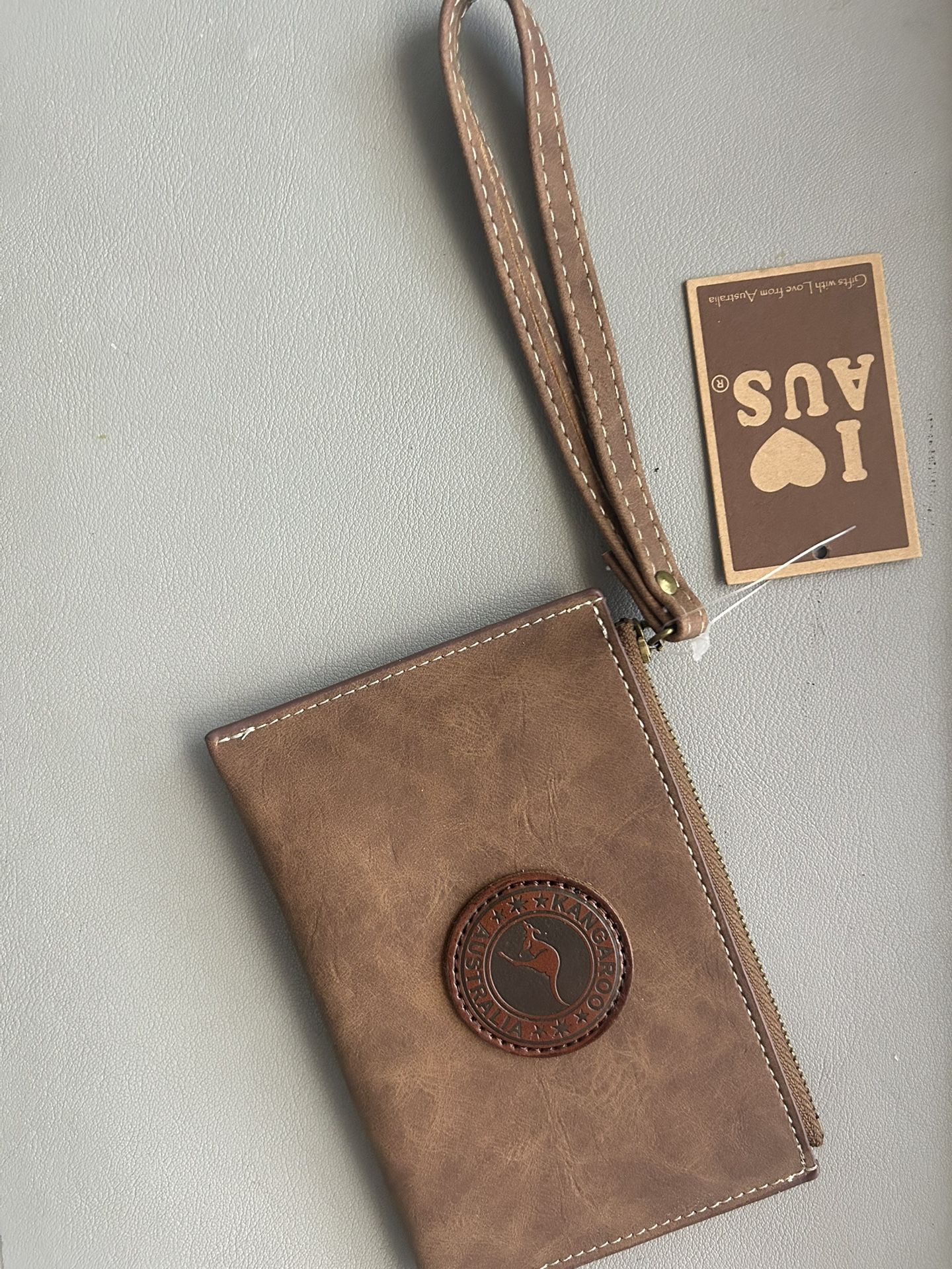 Australia Leather Wallet (NEW) Embossed kangaroo