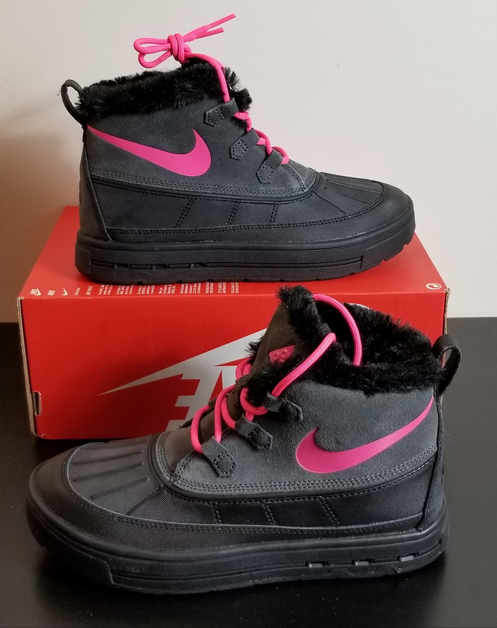 NIKE WINTER BOOTS size 5Y/6.5W